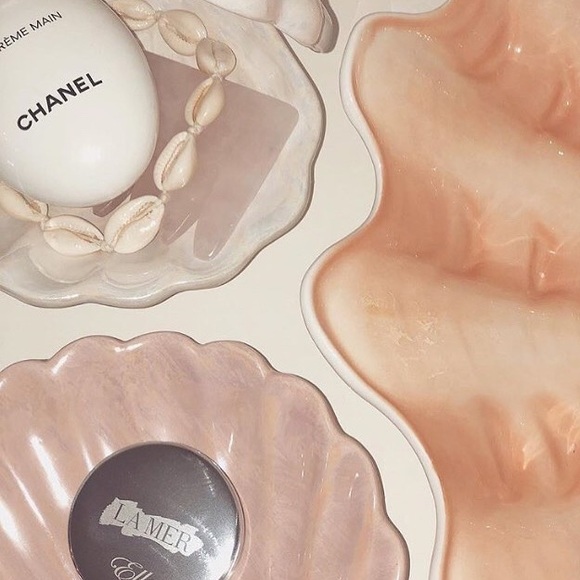 Natural Cowrie Sea Shell Choker Layering Necklace - Picture 5 of 7